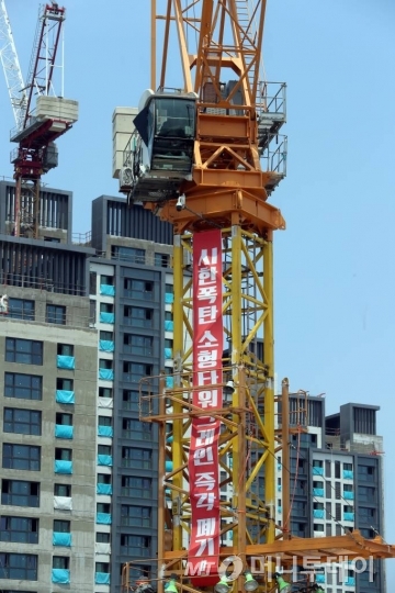 크레인 이미지