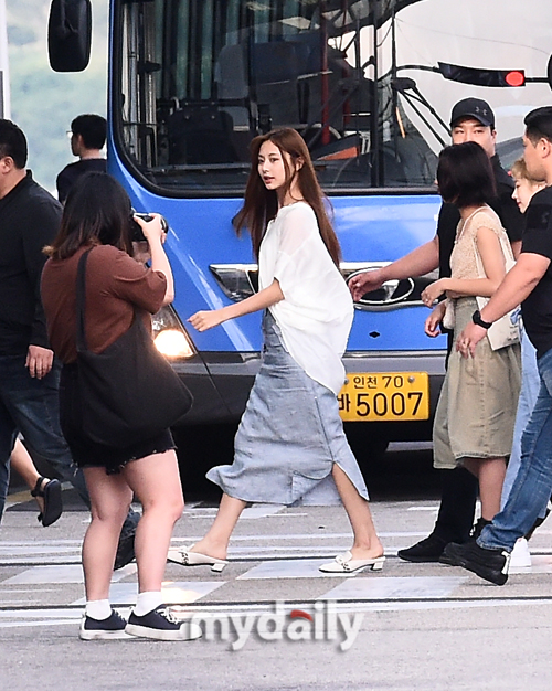 쯔위 이미지