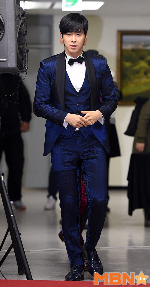 윤호 이미지