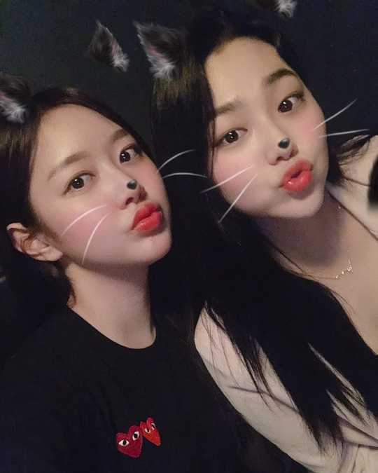 Mimi released a cute two-shot with Kang Mina.Group Gugudan member Mimi uploaded three selfies to the official Instagram with the phrase missisters.In the photo, Mimi and Kang are wearing beards and ears as a puppy effect in a mobile phone application, and they show off their lovely charm with various expressions, such as opening their mouths and putting the wind on their cheeks.han jung-won