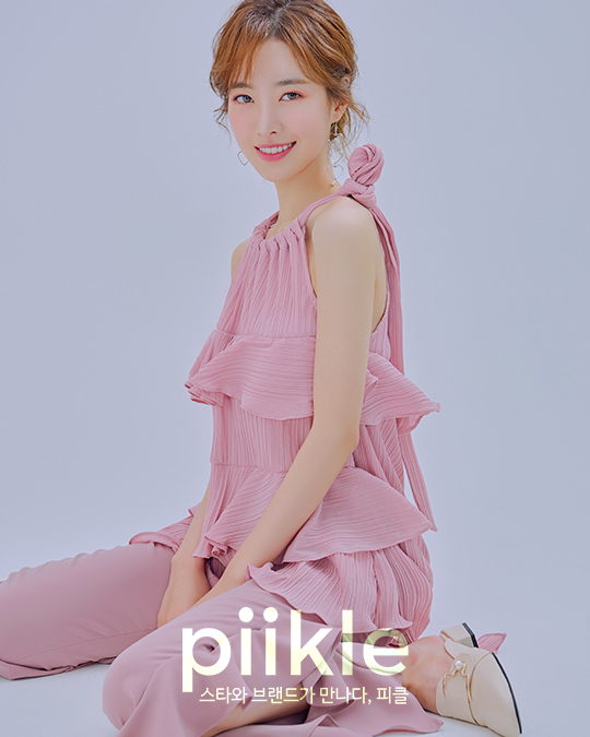A pickle pictorial by Actor Jin Se-yeon has been released.Jin Se-yeon showed the charm of the eyes of the actor named Jin Se-yeon through the first concept actress red of the pickle style pictorial, and emphasized the loveliness of her smile through the second concept Actress Coral. Finally, through Actres Yellowpages.com, she made fashionable summer fashion and attracted various poses and actors.Actor Jin Se-yeon, who expressed with three colors, was the color of todays Choices was Baro Coral.Jin Se-yeon says that when you go to the picture, you sometimes have to digest a concept that does not fit with you. In the end, it is amazing to go in the direction that goes with you. Today, I think it is fortunate that all three concepts are well suited.Actor Jin Se-yeon has a tickling modifier like First Love and unrequited love to match his exciting appearance.Those who are around me and those who work with me tell a lot of such stories.However, I think that Candy Feelings will be stronger than First Love images to viewers because I have a lot of strong image character acting.So I feel more pleased to shoot such a soft image of the picture. He said that he was happy to take a picture of bright Feelings.The job of Actor with external modifiers such as First Love goddess, pronoun of unrequited love.But Jin Se-yeon overcame all these modifiers and said Choices the word cool. I want to do a good image that can be expressed as cool.I dont like the word cool, but Im greedy, and I want to wear something stylishly fit when Im dressed, but I end up wearing something that suits me.So it is one of the modifiers that feel more greedy because it feels far away even if you want to have it. Today, Actres Yellowpages.com concept clothes and large clothes were the best.In the summer of the trip, where is the 1PICK resort in Actor Jin Se-yeon? It is Hawaii that I always wanted to go to from the old days.I want to visit there where there is no one who has never been there but has never been there once.And after the filming of A Year Ago in Winter Grand Army Drama, I went on a reward vacation in Danang, Vietnam, and I have a memory that was so good that I want to visit my family again. Jin Se-yeon, who has a break after the end of the recent drama item, is the first priority of the Baro movement.I was a group leader, so I did a lot of home training even if I exercised normally.Then I learned Pilates for about a year in A Year Ago in Winter, and I think it is the longest exercise I have learned.I quit because it was difficult to do Pilates while shooting Drama, but I am thinking about starting again. Jin Se-yeon, called the fairy of the period drama after the gangbang.What is the genre he wants to be a new Top Model, showing various performances beyond the period drama and contemporary drama after shooting item?I want to do a very ordinary romance comedy, to play stories of ordinary people, to communicate with youth, like I need romance or Youth Age.I have tried things that can be expressed as genres such as historical drama, medicine, and fantasy, so I really want to play characters that I can find in everyday life. From simple images to cool profilers, Top Model in various roles, what kind of actor would he want to remain in Memory?In response, Jin Se-yeon said, I want to be remembered as an Actor who works hard. In fact, the criteria for hard work will vary for everyone.But if anyone can hear that Jin Se-yeon always worked hard, I would feel that I had a acting life that I did not really regret. He expressed his consistent desire for a person like Yi Gi to the public and the staff around him.Finally, Jin Se-yeon, who is about to meet with Japanese fans, told fans who would like to see the picture of Jin Se-yeon, who has grown up because of the picture of Yi Gi, who finished one work.I would like to thank you if you find a mature, more natural figure in the picture, and I would like to have a good time at the fan meeting.I want to make time for you to come and make it a time that you do not regret.I want to meet 100% of the waiting and excitement that I have waited for that time. Photo Pickles