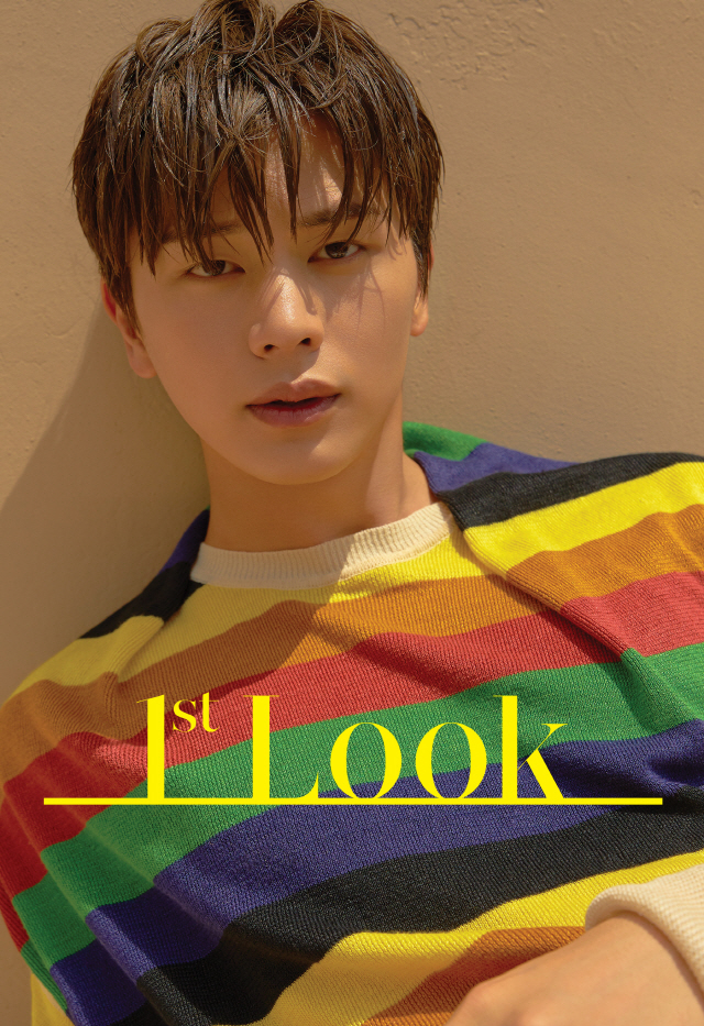 Members of the group BtoB, Yook Sungjae, decorated the cover of First Look 178.In the picture, Yook Sungjae has completely digested various summer stylings with a hot summer atmosphere under the hot sun, and has poured out the past-class refreshing beauty.The artist of the picture has attracted the charm with his witty pose and expression that brings out the exclamation of each cut according to the modifier.In an interview after shooting the picture, Yook Sungjae said, I have six friends who are good friends, Youngmin of the old boyfriend, Min-min, Ricky of Min-woo and Tin-top, and longitude as a model.So the program was called Pretty Oz. I made it. I met him when I was 20 and spent five years.In the meantime, we often talked about How about making us play? I decided to move on to the practice once.I have never been performing with my peers before, so I think I can show you my different looks, just like this age of boys, and I will show you how they are playing together and bright and funny.Then, about the summer vacation plan, Would you like to hang out at home with your friends? Oh. No matter how hot it is, Im going fishing.I bought a blindfold that covers my face except for my eyes a few days ago to avoid sunburn, and my fans were worried because my skin was white.I will try not to burn as much as possible. And this summer, I will spend my hard work and work without planning, I will concentrate on the moment and do my best, and I will have a fun, exciting, hot summer.Yook Sungjaes refreshing summer pictorials and interviews can be found in First Look 178.