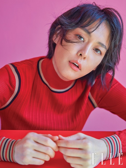 A pictorial by Actor Lee Ha-na has been released.Actor Lee Ha-na, who is working as a team leader in the cable channel OCN drama Voice 3, recently showed various charms from comfortable and soft to chic and classical appearance in this picture with Elle July issue.In the following interview, I was able to confirm Actors thoughts and passion for this drama and Acting.I did not intend to show only bright and light character since I started Acting, but I think the image of Love Age, which is a debut work, played a major role.I was offered Voice when I was trying to have time to concentrate on me while traveling while I was in manners, making music, he said. Currently, Season 3 is on air, but after Acting Kang Kwon-ju, I have a lot of static and heavy character proposals.But I will try not to make a choice that will be biased to one side in the future. Then, when asked about lifestyle other than Acting, What Im doing is exercise.Especially, boxing, which started a year ago, is still going on steadily, and I always stretch for about 20 minutes before I fall asleep. It helps a lot the next day. More pictorials and interviews by Lee Ha-na can be found in the July issue of Elle and on the website.