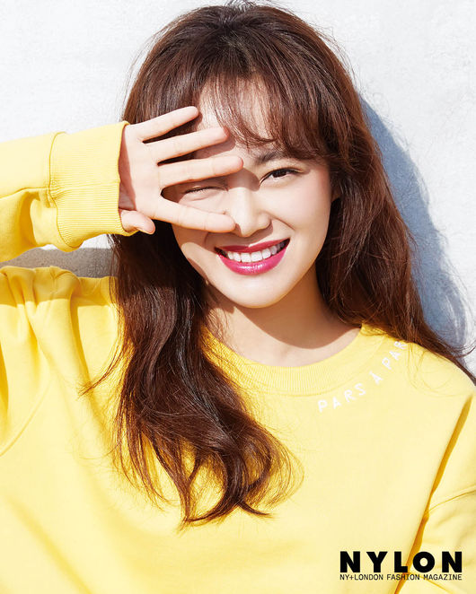 Gugudan Cleanser has unveiled a bland beauty pictorialIn the July issue of Fashion & Beauty magazine Nylon, Se-jeong showed off his new Beauty Icon with a variety of charms, fully digesting the refreshing and fresh concept.The cleaning in the public picture is a pure face with a large eye and flawless skin, from intense red to purple hot pink, filled with lipstick, and showed a bright and lovely image of cleaning with bright energy.In another photo, she is wearing a yellow color top with a bead, capturing her eyes with a refreshing smile and wink, and she emits a splash of charm.In addition, in the image of the blue sky, the cleaning creates a mysterious atmosphere with a strange expression, attracting the attention of those who match off-shoulder tops and sensual hair accessories, and impressed various styles through pure and beautiful backgrounds.In addition, the cleaning is the back door that attracted attention with different atmospheres for each cut, and the field staff continued to praise it.On the other hand, Se-jeong, who has been loved by the public for his various genres ranging from music to entertainment and advertising, is preparing to meet with viewers with KBS 2TVs new monthly drama Please Tell Your Song in July.nylon