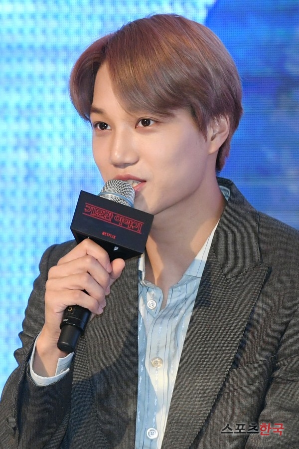 EXO Kai attends Red Carpet in Netflix Strange Story 3 held at Time Square in Yeongdeungpo, Seoul on the afternoon of the 20th.Netflix Strange Story 3 is a mystery thriller about the more bizarre and huge events in the town of Hawkins, Indiana, a year after the return of missing boy Will Byers.