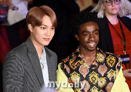 Singer EXO Kai and actor Caleb McLaughlin pose on the red carpet of Netflixs popular original series Questionary Story 3 held at Time Square in Yeongdeungpo-gu, Seoul on the afternoon of the 20th.