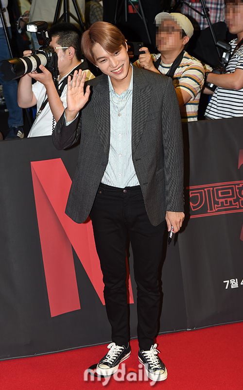 Singer EXO Kai poses on the red carpet of Netflixs popular original series Queen Story 3 held at Time Square in Yeongdeungpo-gu, Seoul on the afternoon of the 20th.