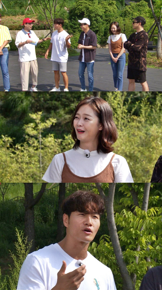 On SBS Running Man, which will be broadcast on the 23rd (Sun), the story of the members meeting for the bad-man Jeon So-min will be revealed.For the sad Jeon So-min, Running Man members started to recommend Jeon So-mins blind date in earnest.In particular, Kim Jong-guk arranged a blind date with Kim Jong-min, saying, I also proposed Kim Jong-min to a blind date with Jeon So-min, but Kim Jong-min liked it so much.Jeon So-min, who heard this, was unable to hide his difficulty in recommending junior broadcasters who were successive members of Running Man.In particular, Jeon So-min has revealed a blind date that she wants to meet more among Jo Se-ho vs Kim Jong-min, which can be confirmed at Running Man which is broadcasted at 5 pm on Sunday, 23rd.