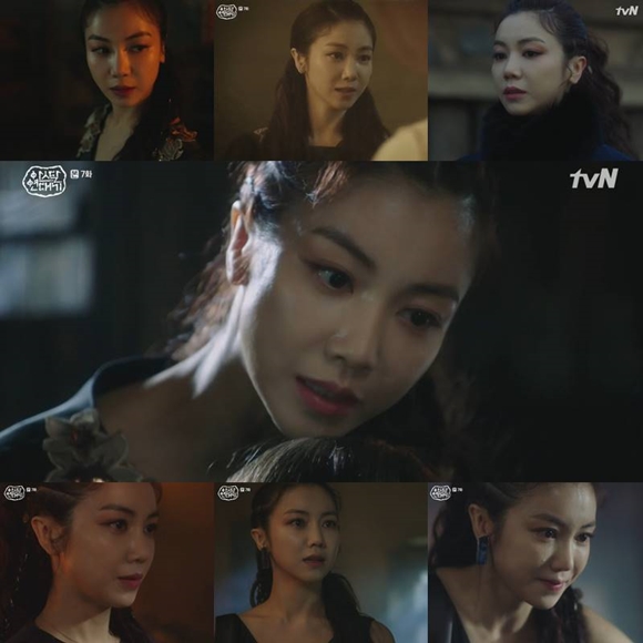 In the TVN Saturday drama Asdal Chronicle broadcast on the 22nd, Tae-al-ha (Kim Ok-bin) was shocked by the appearance of Saya (Song Jung-ki), and the figure was drawn to focus attention with detailed expressive power.On this day, Taealha was surprised to hear that Tanya (Kim Ji-won) learned of the existence of Igt Saya.I tried to stop breathing immediately, but when I knew about the bird narae (the index), I was embarrassed and looked surprised as if I could not believe it.The bird was a body servant who was secretly killed by Hatuak (Yoon Sa-bong) while trying to escape with Saya three years ago.On the other hand, Taealha pointed a knife at his neck when he said that Tagon (Jang Dong-gun) might marry Aṣa.I was a comrade and lover who looked at the same place, so I set up a day when an unexpected answer came back.He also asked if he would abandon everything and run away together, but he knew that he could not do it, so he quietly blushed.Then Taealha planned to kill Aṣaron (Lee Do-kyung) with a non-bichusan.However, he failed due to the Saya, which revealed the true color hidden in the cluttered expression. In this process, Kim Ok-bin expressed the unstable psychological state of the person who was caught in anger, embarrassment and fear in three dimensions and gave extreme tension to the house theater.In addition, Kim Ok-bin has improved the perfection of the scene with a lively detail such as trembling lips and shaking eyes, and has raised the expectation for the next episode with an intense immersion that can not keep an eye on the ending.On the other hand, Asdal Chronicle starring Kim Ok-bin is broadcast every Saturday and night at 9 pm.