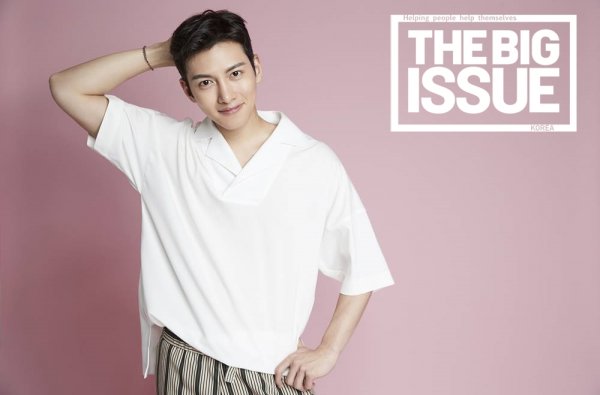 Actor Ji Chang-wook spread the good influence by decorating the big issue cover.Ji Chang-wook recently joined the Big Issue 205 cover model and participated in his staff and meaningful good deeds. This is more than a meaningful line in a month.In an interview with the photo shoot, Ji Chang-wook said, The subject of frozen man was fresh, and I was more confident because it was PD Shin Woo-cheol and Baek Mi-kyung.I chose it because I thought I could work happily. As for the good Actor, If you do a work, you will have a little bit of acting philosophy someday.I think that I will be someone someday while keeping such things and changing them. 