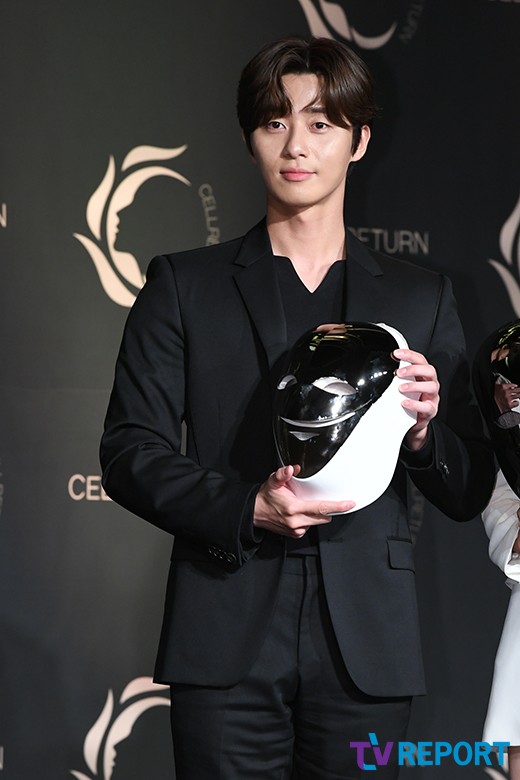 Actor Park Seo-joon attended the launch show of Seliton Platinum, a global beauty and healthcare brand held at Four Seasons Hotel Seoul, Dangju-dong, Jongno-gu, Seoul on the afternoon of the 24th.