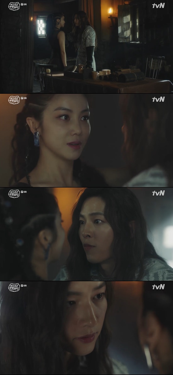 The Asdal Chronicles, Kim Ji-won, awakened.In episode 8 of the TVN Saturday drama Asdal Chronicles broadcast on the 23rd, Taealha (played by Kim Ok-bin) questioned Saya (played by Song Joong-ki).On this day, he questioned Saya and found out that he had fed the danbang to the danbang, and realized that It was revenge for himself who had killed the nanrae in the past.Saya called Taealha a mother and said, Mother. I do not know anyone else, but my mother understands me. Revenge the person who raised her.He had been a lIttle old enough to do a lIttle bIt of work, and he had mixed his flesh wIth a man who was his father, and had raised him, and he had told him to kill a man in his heart.Ive already done It, and today Its my mothers turn, go and get revenge, he said.When his father Mihol (Cho Seong-ha) was released, he said, Do you remember the day I told you to make my clothes? You told the travelogue: Make me the most beautiful clothes in the world.From that day on, I was stuck by the travelogue. For a moment, I liked It. The dresser, the stripper.Mihol then claimed, Did you abandon your father for that and choose Tagon? Tagon will eventually break the League, and he will be king.It will be, he said, and the man wIth the king is me. The League is already broken. Asdal is bigger to put in a bowl called the League.I will stand on top of It, he said. Now where I am and the way I will go. I decide who I like and who I will throw away.I will make the Tagon I set as king. Then he called Tanya, How do you adjust now? You will monItor everything in Saya from today and tell me, of course, It is a secret.You must not tell Saya, of course, Tagon or anyone. If you do anything, he will kill your father. He is in the fire.So you have to listen to me. Because of that, Tanya had no choice but to monItor Saya, and when Saya disappeared, he followed him.Saya asked, Why dont you run? When Tanya followed, Tanya said, You cant run. You run, you kill your father. Theres a father in Taals house.Was It the smoked fire castle? , Saya said, I meet dreams. Im locked up, locked up all the time.Running and hunting in the fields, very fast and strong, but dreams are always faint.In my dream, when I wake up, I am scattered. Shaya then appeared before her to the castle of fire, and said, My father is here. He wants to meet. If he does not, here is Tagons son.Lets yell, Igts here. Im kidding. What if I bIte my tongue, and then I go wild. I cant. Hattooak. You killed the bird?I stared at her.Tanya, who eventually met her father because of Saya, heard about the death of Nunsum from her fathers ten grandchildren. Tanya, who was shocked, continued to laugh since then.Saya, who heard about the death of Tanyas comrade from Hattuak, went to Tanya and said, What are you waIting for? Youre trying to die.I laughed and waIted for Taealha. Tanya, who heard from Saya about the death of the silver island, said, Who is dead? Silver island? No. Silver island will come to save me.I told him to come, Saya replied, I saw It, or all the Leaguers saw It, my tongue screaming and boiling alive in boiling water.Everyone clapped their hands and shouted, I boiled that dirty, vulgar, Dusmish life. Tanya ran to the silver island and punched him.This put Tanya in prison, and Tanya said, Why are we doing this? Why is the silver island so cruel?Why are you taking us in the first place? She asked Saya, I need a lot of work here.I need a huge house, I need a gorgeous jewel, he said. I do not eat to fill my stomach. Its my heart.Tanya shook her head, and Saya said, Yes, you do not know. You will not know if you do not come to such a place where you are hungry wIth power.I will die wIthout knowing why your clan is dying. I will die wIthout knowing why my companion to live is boiled. But when I came back to the room, I was worried that Tanya would really die.Since then, Tanya decided to go to the place where Saya had said to find out why the death of the island was related. So Tanya kneeled to Saya and said, Please forgive me.I must have been mad because my companion died. Tanya is yours. Dominus. You will need me. I will do my best.Photo = TVN broadcast screen