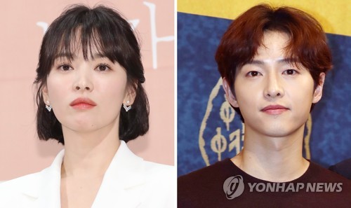 However, it will take more than a month to catch the date of adjustment.According to the legal circle on the 27th, the Seoul Family Court allocated the divorce mediation case filed by Song Joong-ki to the 12th Household (Jang Jin-young, chief judge).As Song Joong-ki applied for mediation the day before, it is said that there are no documents submitted by both sides yet.Divorce mediation is a procedure in which a couple divorces after court mediation without going through a formal trial.If the two sides have agreed 100% on the divorce terms, they can divorce the divorce, but if there is a disagreement in some minor parts, the court will proceed with the mediation process.If the two sides agree on the mediation, the decision will have the same effect: however, if the mediation is not established, it will be transferred to the formal divorce proceedings.Both Song Joong-ki and Song Hye-kyo want to organize their marriage relationship smoothly, so the adjustment is expected to be made without difficulty.The court will set a month or so of consideration in case of no children in the mediation case, and the first mediation date of the two cases is expected to be caught by the end of July.However, since the courts regular recess period is from the end of July to the beginning of August, there is a high possibility that the adjustment date will be caught in early August.Family Court House 12 Adjustment Unit hearing