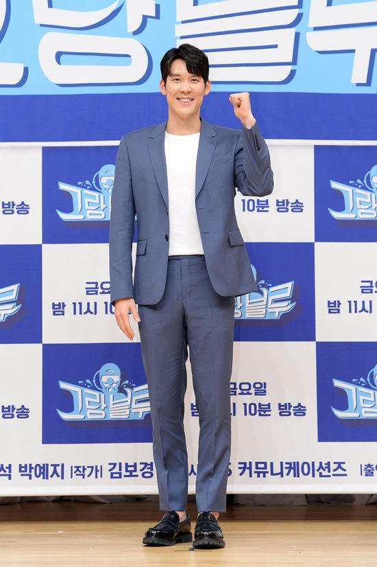 마린블루'S 이미지