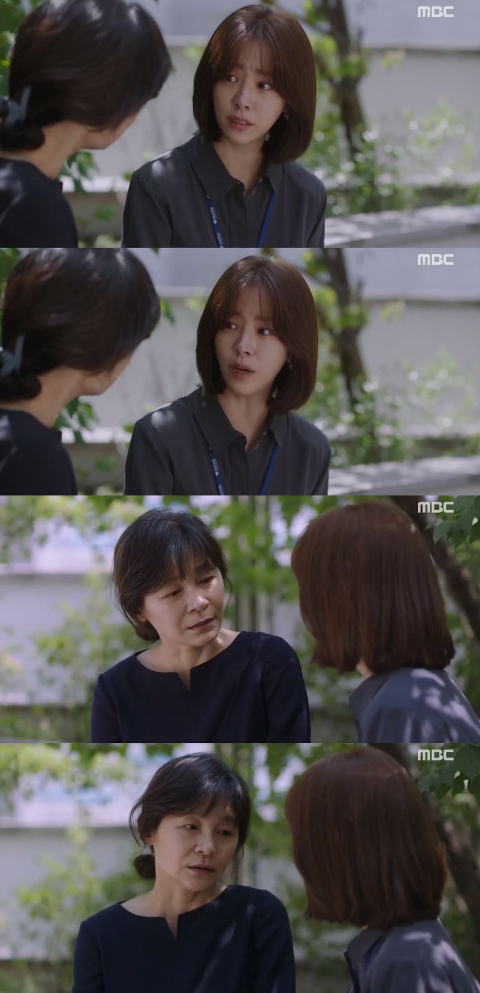 In Spring Night, Han Ji-min told Gil Hae-yeon about Jeong Hae-in.Choi Jung-in (Han Ji-min), who is a Confessions to her mother, Hyung-sun (Gil Hae-yeon), was portrayed in the MBC drama Spring Night (director Ahn Pan-seok, playwright Kim Eun) broadcast on the 3rd.Hyung-sun told Choi Jung-in that Taehak wanted to meet JiHo (Jeong Hae-in).Choi Jung-in hesitated in surprise, and he said, I have to listen to the words.Choi Jung-in hesitated for a long time and said, The fact is that there is a child. He was surprised and asked, Who has a child?Choi Jung-in cried, Im sorry for my mother, and the sentence hesitated, I thought it wasnt me, but I love it so much, Choi Jung-in said.It is not a sorry problem, he said, regretting his daughter.Choi Jung-in said, I can not live without him now. Im sorry, Mom, help me. He also cried with his daughter.