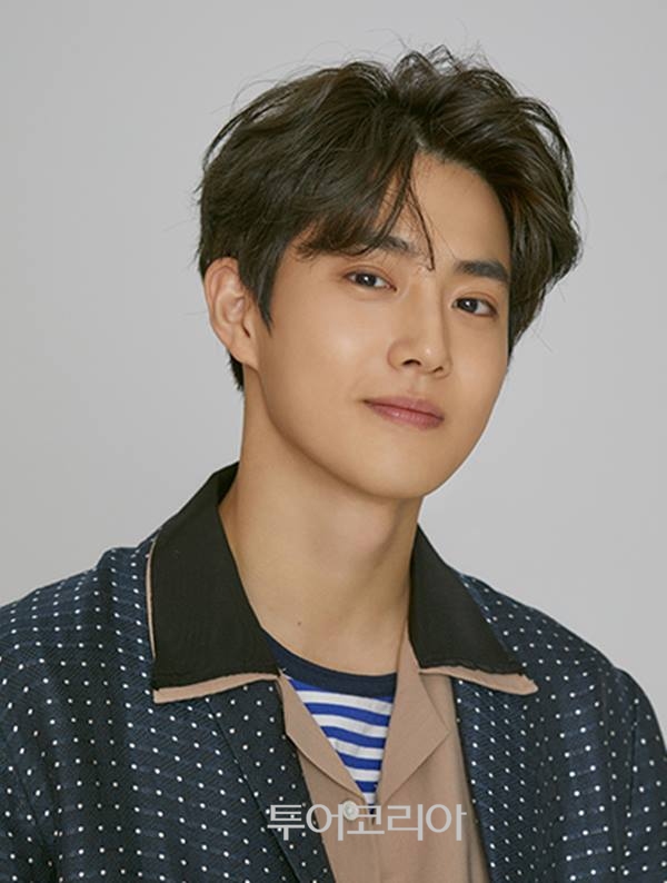 Suho, leader of the group EXO, was appointed as a public relations ambassador for the 7th Suncheon BayWorld Animal Film Festival.Suncheon BayWorld Animal Film Festival is a meaningful event to introduce the theme film that can reflect on the relationship between various animals and humans that share the base of life called Earth.Suho, a public relations ambassador, is active in various fields such as drama, movie, musical as well as singer, and is an all-round entertainer who is firmly building up the position of actor Suho through movies <Glory Day> and <Girls A>.Suho said, It is a great honor to participate as a public relations ambassador at the Suncheon BayWorld Animal Film Festival, which I wanted to attend as an audience.I hope that everyone who comes to the festival will have a meaningful time to think about the animals living on Earth with us. Meanwhile, the 7th Suncheon BayWorld Animal Film Festival will be held in Suncheon for five days from August 22 to 26, with the slogan Happy Animals - Happy World together.