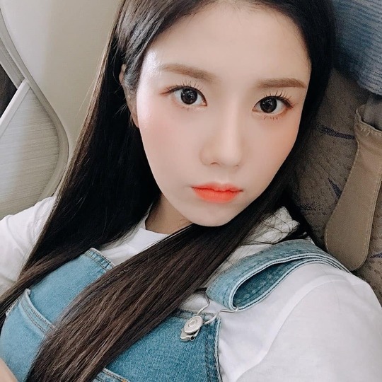 Kwon Eun-bi boasted a distinctive features after the diet.Group IZONE member Kwon Eun-bi released three photos on July 5 on the official Instagram with the phrase Im starting and Im running now.Kwon Eun-bi in the photo is beaming in his suspenders, who showed off his watery beauty with a deeper eye.han jung-won