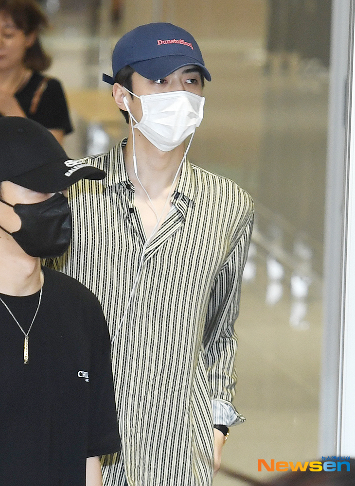 Singer EXO Sehun arrives at Incheon International Airport in Unseo-dong, Jung-gu, Incheon, after finishing the Hong Kong SBS Super Concert schedule early on July 7.useful stock