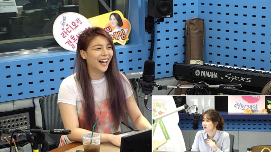 Singer Ailee appeared as a guest and met fans on SBS Power FM Park So-hyuns Love Game broadcast on the 9th.Ailee made a spectacular comeback with her second full-length album Butterfly in two years and eight months.On the same day, Ailee showed off her culminating singing skills by singing songs such as her new song Room Shaker (room shaker) with Love Live!When asked by the listener if there was a way to sing well without shaking the pitch, he said, I practiced on a bicycle.I practiced more because I thought Id given up singing because I was worried about dancing when the pitch was shaken while I was Love Live! Ailee said.Ailee also introduced the story behind the work of the song LOVE (feat. chen), which collaborated with EXO member Chen.I always asked fans to come to SNS and ask them to collaborate with Chen, Ailee said. I tried to collaborate with them to make their wish as this album is so precious to me.When host Park So-hyun asked, Did you want to buy Chen a course, but it was done? Ailee said, I have not contacted you yet.I was so ashamed that I could not contact you, but I am so grateful that I want to buy something delicious. As for the future plan, Ailee said, I will listen to various voices. The fans said that it is good to see Top Model.I will be a singer Ailee who works hard with Top Model. Watch me, he said.