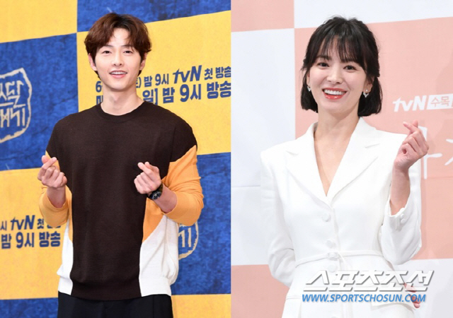 Actor Song Joong-ki and Song Hye-kyo are on the list of official schedules even after they have begun divorce mediation.Recently, online communities and SNS have not been interested in Song Joong-ki and Song Hye-kyo, who are digesting official schedules after divorce adjustment.Song Joong-ki started shooting the movie Win Riho directed by Cho Sung-hee on the 5th.In addition to Song Joong-ki, the first Korean space science fiction blockbuster film, Win Ri-ho stars Kim Tae-ri, Yoo Hae-jin, Jin Seon-kyu and British actor Richard Amatage.Song Joong-ki was photographed after watching the Play Hot Summer with Kim Tae-ri Jin Seon-kyu before shooting Win Riho.Song Joong-ki in the photo poses V with a smile with his victory colleagues and Play Actors.Coincidentally, it was on the 26th of last month, the day Song Joong-ki filed for divorce mediation with Song Hye-kyo.Song Hye-kyo attended a cosmetics brand event in Hainan Province, China, on the 6th, after the announcement of the breakup with Song Joong-ki, the first official statue after the divorce announcement.On this day, Song Hye-kyo smiled at the fans all the time.Song Hye-kyo was also spotted laughing as a China fan shouted too pretty, chan.Song Joong-ki and Song Hye-kyo have been constantly suffering from rumors of romance before marriage and divorce after marriage.The two are still in the tenth day, but those who have been rumored are giving meaning to the every move of Song Joong-ki and Song Hye-kyo.Song Joong-ki father and Song Joong-ki birthplace are on the portal site real-time search terms, and unnecessary excessive interest continues.In the Song Joong-ki birthplace in Daejeon, it was confirmed that the promotional materials and banners of the boyfriend starring the two Sun Generation and Song Hye-kyo were removed.Taebaek City, which created the Dawn of the Sun park, canceled the Taebaek Couple Festival scheduled for July.However, the statue containing the kissing gods of Yoo Si-jin and Kang Hye-kyo in Dawn of the Sun and the Dawn of the Sun park will be maintained.Song Joong-ki and Song Hye-kyo were linked in 2016 as KBS drama Dawns of the Sun, and married in October after announcing their devotion and marriage plans in July of the following year.However, Song Joong-ki filed a divorce settlement with Song Hye-kyo at the Seoul Family Court on March 26 through a legal representative and was dismissed in a year and eight months after marriage.On the next day, the 27th, Song Joong-ki Song Hye-kyo officially announced this fact through his agency and legal representative, and entered into a full-scale divorce mediation.The divorce process is expected to be completed as early as late July and at the latest in August.The two are faithful to their head job Actor job and are preparing for an eye-popping divorce; Song Joong-ki is filming The Victory.Song Hye-kyo has confirmed Lee Ju-youngs film Anna as his next film; both sides are cherished on specific reasons for the divorce.