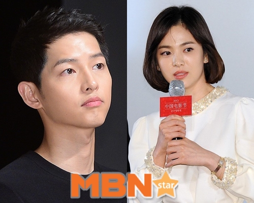 Actor Song Joong-ki and Song Hye-kyo announced their divorce and their different current status is being revealed and hot attention is gathering.On the 7th, the Taiwanese media, the Sungdo Ilbo, released photos of Actor Jin Sun-gyu and Kim Tae-ri, who appear together in Song Joong-ki and the movie Seung Riho.Song Joong-ki in the open photo was smiling brightly as he posed for the camera.Song Joong-kis photo, which was released on the day, was taken when he watched the play with Actors on the 26th of last month, and it is also the day he received the application for divorce mediation with Song Hye-kyo to the court.Song Hyo-ki, ahead of Song Joong-ki, attended a cosmetics promotion event held in Hainan Mountain, China on June 6 to announce the current situation.Song Hye-kyo, who appeared in a white dress on the day, attended the event with a bright smile and showed a relaxed appearance, such as waving and responding to fans.Song Joong-ki and Song Hye-kyo, who showed a bright appearance after the breakup, met through the KBS2 drama The Generation of the Sun, which ended in 2016, and married in October 2017.Since then, he has been married with worldwide attention.However, the two men broke down on the 26th of last month, a year and eight months, when Song Joong-ki filed for divorce settlement.Song Joong-kis legal representative, the plaza, announced that I received an application for divorce settlement on June 26th at the Seoul Family Court on behalf of Song Joong-ki.After the divorce announcement, Song Joong-ki said, Both of them are hoping to finish the divorce process smoothly rather than criticizing each other.Song Hye-kyo said, The reason for divorce is a personality difference.Meanwhile, Song Joong-ki appeared on TVN drama Asdal Chronicles Part 2, which ended on the 7th, and started filming the movie Seung Ri Ho.Song Hye-kyo is under review after being offered a movie Anna.