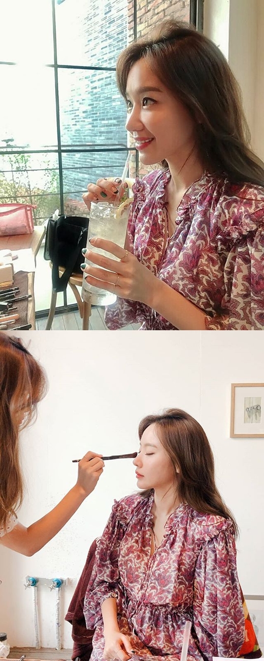 Actor Kim Ah-joong reveals her innocent beautyKim Ah-joong posted two photos on his instagram on the afternoon of the 9th with an article entitled Ah cool.Kim Ah-jong in the first photo, who is drinking iced tea, is full of innocence in the side of a smile with a drink.In the second photo, she is closing her eyes and modifying her makeup; Kim Ah-joong is eye-catching with a fine sideline.Meanwhile, Kim Ah-jong appeared on the cable channel tvN Drama 
