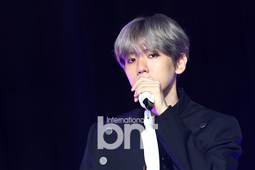 Baekhyun mentioned EXO.On the afternoon of July 10, a showcase was held at SAC Art Hall in Gangnam-gu, Seoul to commemorate the release of singer Baekhyuns first solo album City Lights.City Lights is the first solo work released by Baekhyun, who debuted as a group EXO (EXO) in 2012 and proved its true value with EXO - Chenbek City (ECO - CBX).My superpower in EXO is light, Baekhyun explained, and the identity is melted in the album name.The title song is United Nations Village.The lyrics that express the romantic time of looking at the moon with a lover on the United Nations Village hill like a scene in a movie attract attention.Baekhyun said that he had lost his mind in 10 seconds and asked him to feel What? Did Baekhyun have this color?I thought that it was a new look for my fans, he said, the lyrics are direct unlike EXO.What is the difference between EXO and solo singer Baekhyun? Baekhyun said that it depends on what the medium of intensity is.As EXO, it shows intensity with performance.If EXO appeals to sexy with performance, I would like to appeal to sexy with my voice through this album, he said.It is not easy to stand alone on stage. Baekhyun said, I did not know if one song was so hard because I sang part by part in EXO.At that time, I danced and sang a word or two in my part and breathed.  I tried to fill one song with my voice, so I forgot where to breathe.I was shocked by the way he was, and I tried to finish it. What he was after was a good vocal to appreciate.I want to show you the distinct color and stability of Baekhyuns vocals through the solo album, Baekhyun said.On the other hand, singer Baekhyun will release his first solo album City Lights and the title song United Nations Village at 6 pm today (10th).news report