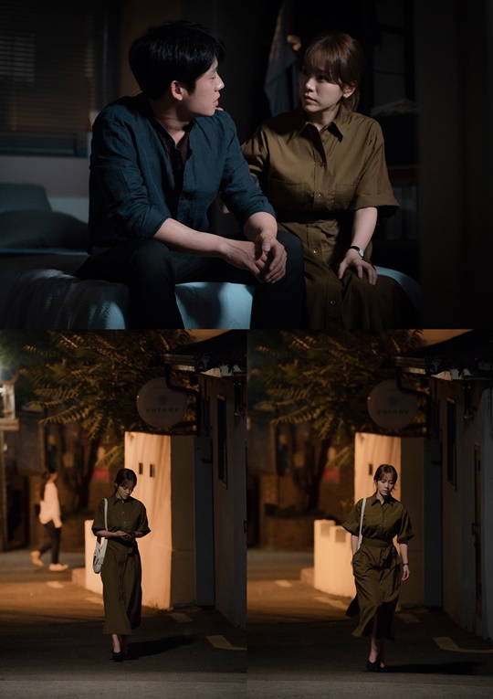 The breathtaking dialogue between Han Ji-min and Jung Hae-in will be unveiled.In the 29th and 30th MBC tree mini series Spring Night, which will be broadcast today (10th), Han Ji-min (played by Lee Jung-in) and Jung Hae-in (played by Yoo Ji-Ho) were caught facing a dangerous gaze.Yoo Ji-Ho (Jeong Hae-in) previously revealed the wounds of his mind that he had hidden since he heard about his son Yoo Eun-woo (Hian Boone)s biological mother.His shaking, which was always calm, came to Lee Jung-in (Han Ji-min) with a great shock and confused her.In the public photos, there is a picture of Yoo Ji-Ho, who sheds tears, and Lee Jung-in, who looks at him with his hard eyes.I wonder more about the conversation between the two people, who have been hiding his anxiety in the meantime, and what he would have embarrassed Lee Jung-in.In particular, Lee Jung-in is interested in their late night stories because he is always calm and he is deeply troubled by the reason why he was shaken and his wounds.Also, Lee Jung-in, who walks with a firm face while looking at his cell phone as if he is thinking, attracts attention.Lee Jung-in is also shocked to hear the story of Yoo Ji-Hos drunkenness, so I am looking forward to the broadcast today.As the two people who have confided in each other without shaking so far are wondering whether this will become harder and whether they will be shaken by the new crisis, Han Ji-min and Jung Hae-ins dangerous conversation can be confirmed at the 29th and 30th of Spring Night, which airs at 8:55 pm today (10th).