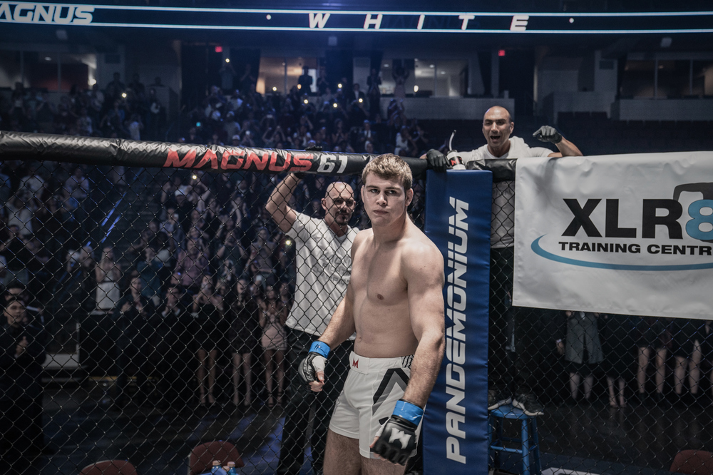 For the lion, he was a total of from actual UFC fighters to active hosts and judges.The movie The Lion (director Kim Joo-hwan) is a film about the story of martial arts champion Yonghu (Park Seo-joon) meeting the Kuma priest Anshinbu (Anseonggi) and confronting the powerful evil (), which has confused the world.Lion is expecting to complete the fantasy attractions and exciting action that were not seen in the existing Korean movies through the special efforts of the production crew in each field.First, in the case of a martial arts scene that can confirm the intense presence of the martial arts champion Yonghu, the US location was filmed and the reality of the movie was further added.In particular, the opponent John White, who plays a martial arts match with Park Seo-joon in Yonghu, was played by actual UFC player Jake Matthew and completed the perfect breathing with Park Seo-joon from practice to shooting.Park Seo-joon said, The opponent was a real UFC player, but when I faced him on the field, it felt like a tank.I actually took a hit for the realism of the movie, but it was not a problem. I could shoot with a real player and complete it with a more realistic scene.It was a fun experience, he said, adding curiosity to the martial arts scene.In addition, Joe Martinez and Herb Dean, who are active in active duty, appeared as hosts and judges in the film, adding to the immersion of the drama.In addition, Lion has completed a more complete and intense scene by designating CG to be used in the action god, which is a fantasy setting added through close collaboration between each team from the pre-production stage.Dexter Studio, which has been recognized for its innovative technology through the With God series, has completed intense and new attractions that stimulate fantasy imagination by implementing various scenes such as the booma phenomenon, the visual implementation of the special ability of Yonghu, and the change of Jishin.Bumaja, who gives breathtaking tension in the movie, has differentiated the texture and color of blood vessels and muscles according to the progress of the boom, and Jisin will show original visuals that have not been seen before through 7 hours of special makeup.Park Seo-joon said, Every time I shot, I was very overwhelmed.It was very helpful to be able to act while feeling enough with your body. He raises expectations for various attractions that double the immersion of the movie.pear hyo-ju