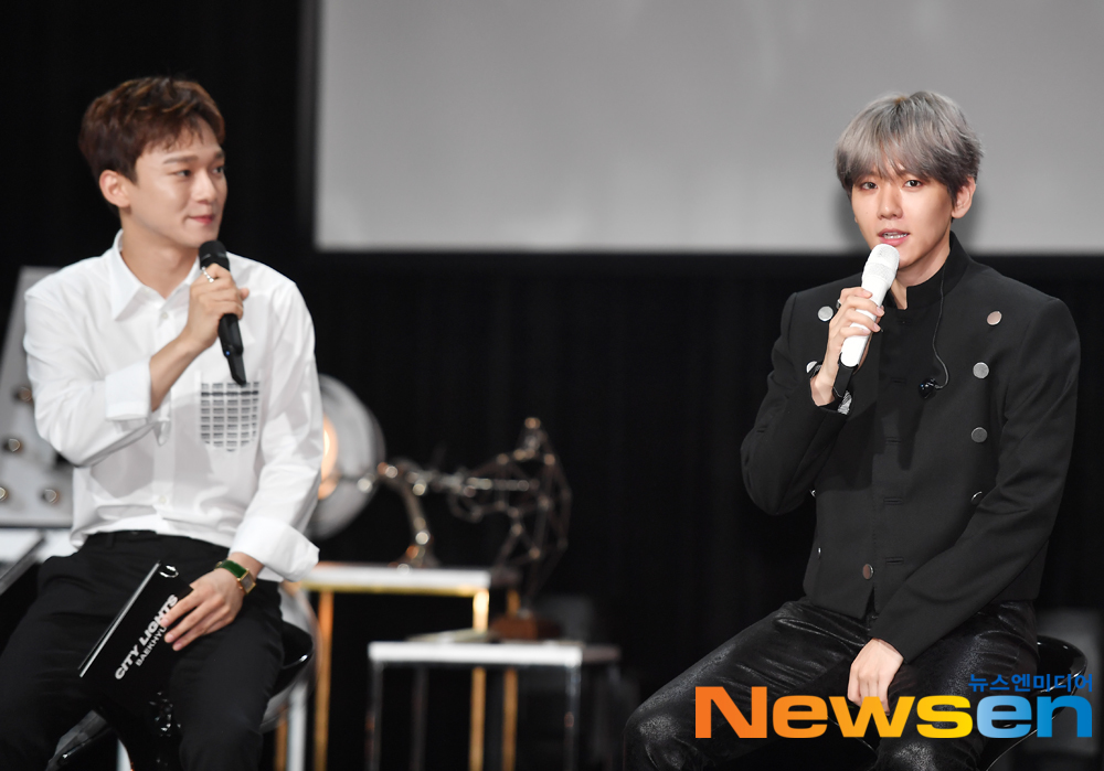 EXO Baekhyuns first solo album showcase was held at SAC Art Hall in Samseong-dong, Gangnam-gu, Seoul on July 10Baekhyun and Chen are interviewing on the day.Baekhyuns first mini-album, City Lights, will be released today at 6 p.m. on various music sites, including the title song UN Village (UN Village), Stay Up (Stay Up), Betcha (Betcha), Ice Queen (Ice Queen), Diamond (Diamond) Almond), Psycho (Psycho) and six songs, you can meet Baekhyuns outstanding vocals and sensual music worldexpressiveness