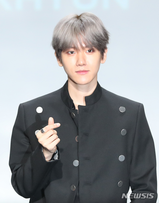 Baekhyun (27) of the group EXO will release his first mini album City Lights at 6 p.m. on the 10th.It is the first time in seven years that he released a solo album as a unit of EXO and EXO Chenbak City.Its not just a burden. After practicing, including vocal lessons, its helped you improve your skills. Its a good synergy. Ha ha.Thank you for thinking to Baekhyun, too, Did you have this color?The title song is UN Village, a romantic love song from the R&B genre that allows you to feel the soft vocals of Baekhyun.It is said that he captured himself in 10 seconds as soon as he heard it. The agency objected, but it was pushed to the title song.UN Village is where the Seoul Hannam-dong luxury villas are gathered. The members first heard the title and misunderstood it as a song of feeling like a prince.I like the scenery looking down from the hill behind the UN Village, which means I want to show it, Baekhyun laughed.The album featured six songs, including R&B Stay Up featured by rapper Binzino and hip-hop R&B Betcha, which contains a cute and confident attitude of a man.The album name City Lights is derived from the superpower Light that Baekhyun played in EXO. The team was noticed for giving members a world view that they had superpowers at the time of their debut in 2012.As the members enlisted in sequence, they looked more into reality. Baekhyun also said, Unlike EXO, I called it out.Baekhyun is also popular as a solo, with the albums pre-order totaling 401,545 copies (as of the 8th).EXO is showing strong sales of offline albums, including Quintusple Millions sellers and 10 million cumulative domestic sales.On the other hand, EXO has set July as EXO Munce and is carrying out various activities.Following Baekhyun, EXOs new unit Sehun & Chan Yeol (EXO-SC) will also release its first mini album, What a Life, on the 22nd.On the 19th ~ 21st and 26th ~ 28th, the fifth solo concert EXO Planet # 5-Exploration will be held at the Seoul Olympic Park K Spo Dome.