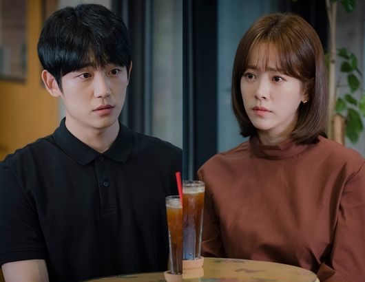 MBC Spring Night ranked first in the TV-fired drama category in July, which Good Data Corporation announced on the 8th.The score of topicality slightly (1.2%) increased compared to last week, and it took 11.86% of the drama division, recaptured the top spot of drama topicality in six weeks.In the cast topic, Jung Hae-in was ranked first and Han Ji-min was ranked second.TVN Asdal Chronicles, which ended the part 1 and 2, took second place in the drama category.The topical score recorded by the Asdal Chronicle in the first week of July was the lowest topical score ever among the data generated during the airing.Actor Song Jung-ki fell two steps from last week and fell to fifth place in the cast.The third place is tvN Enter the search term WWW, which has renewed its own top topic for three consecutive weeks.In the topic of the cast, Lim Soo-jung ranked third (1), Jeon Hye-jin ranked ninth in the rankings, and Lee Da-hee kept 10th place for the second consecutive week after last week.The fourth place was TVN Wolhwas new drama 60 Days, Designated Survivors, which recorded a 10.97% share of the drama division.The first week of the broadcast, the reaction to the viewing, compared to the original mid, was negatively expressed in the lack of excitement and political color.Ji Jin-hui made his first debut in fourth place in the cast.In fifth place, the follow-up to Voice 3 OCN WATCHER has entered the TOP10.WATCHER was a new work by director Ahn Gil-ho, who produced Secret Forest, and actor Han Suk-kyus return to the drama.After the broadcast, it was well received for its high-quality production and the breathing of the actors. In the topic of the performers, Sogang Jun ranked 6th and Han Suk-kyu ranked 8th.The sixth place is KBS2 Dan, One Love, which has a topical score of 2.03% compared to the previous week.In the last broadcast, Shin Hye-sun and Kim Myung-soo decided to marry each other at the expense of both sides and gathered topics.The netizen expressed his opinion that the fate of the two people was unfortunate, but showed various reactions to the possibility of a happy ending.Actor Shin Hye-sun ranked second in the casts topical rankings last week, ranking seventh this week.The dramas topicality was ranked seventh by SBS gilt drama The Green Dumplings, which drew the disastrousness of the battle of Ugumchi and the anger of Mincho, and the topicality score rose about 40% compared to the previous week.The eighth place was the new gilt-and-sweet drama Lovers at 3 p.m. on weekdays, followed by JTBCs Advisor at 9th and JTBCs Wind Blow at 10th.This survey was conducted by Good Data Corporation, a TV subject analysis agency, on July 1, 2019, to 32 dramas that are being broadcast or scheduled to be broadcast from July 1, 2019 to July 7, 2019, and analyzed the netizen reactions from news articles, blogs, communities, videos and SNS.JS Pictures, Good Data Corporation