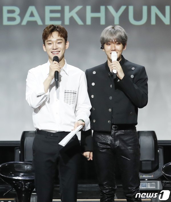 Group EXO Baekhyun will release its first solo album in seven years after its debut; it has predicted a transformation, showing a completely different musical style from EXO and EXO-Chenbaxi activities.The album name is City Lights, based on the character s superpower Light of Baekhyun.On the 10th, Seoul Gangnam District SAC Art Hall held a showcase commemorating the release of Baekhyuns first solo album City Lights.Baekhyun said, I was burdened when I was soloing in seven years.I was excited to be there today, and I wanted to show it quickly, he said, adding, I started preparing a solo album from the end of last year.Its a bit late than expected because we couldnt pick the title song, he added.My superpower in EXO is the light, Baekhyun said.I decided to dissolve the identity in the album and set it as City Lights. The same is true for EXO songs, but even if you listen to 10 seconds, you should sing well.The title song UN Village was also very good to hear for only 10 seconds, and I would appreciate it if you feel different because it is a genre that you did not usually listen to. When I saw the title of the Thai song, I came to the village of Hannam-dong, but if I look at the lyrics, it means that the hill behind the UN Village is good.I want to take my loved one to the hill I like. I was able to listen to the song when I was driving, even at night, at night, in the morning, he said. I was less powerful than when I sang EXO songs.Please listen to such Feelings with emphasis. Hop-hop R&B is the genre that Im interested in, he said, and I thought I could naturally construct performance.Baekhyun said, The stay-up is the point of the chorus. As soon as I heard the first song, I remembered Binzino.I do not have any friends, but I was grateful for accepting the proposal.  Betcha means I will bet everything on you. It was the most memorable recording.  Psycho is a track that was shown at the Angkor concert.It is a song that needs decadence on stage. Finally, I want to appeal sexy with performance in EXO and sexy with solo as a voice. I want to continue to make my own solo music direction starting with this solo album.I will concentrate on other parts because there are many people who are better at writing and composing than me. I will be a stable player. Baekhyuns first solo album, which is aimed at musical transformation, will be released today (10th) at 6 pm, and Baekhyun will also hold a showcase commemorating the release of his first solo album at SAC Art Hall in Samseong-dong, Seoul Gangnam District, at 8 pm today (10th).On the 12th, he will appear in music programs such as KBS2 Music Bank, Yoo Hee-yeols Sketchbook, MBC Show! Music Center on the 13th, and SBS Popular Song on the 14th.