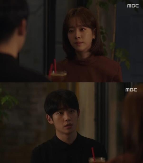 Han Ji-min, the spring night setting, entered the cooler, but eventually love became more solid.In the MBC drama Spring Night, which aired on the afternoon of the 10th, Lee Jung-in (Han Ji-min) was shown to mention his hard feelings to Yoo Ji-Ho (Jung Hae-in).Earlier, Yoo Ji-Ho had been sober that he had told Choi Jung-in, Are you going to throw us away? that embarrassed him.The next day, Yoo Ji-Ho found out that he had made a mistake with Choi Jung-in, who said, Yesterday, I was so angry.Ive had a lot of drinks, but I know I made a mistake. I dont do that.Im sorry, Im so sorry, but I never thought of that for a moment, said Yoo Ji-Ho.Im sorry to have to move it to my mouth, he said.As Mr. Choi Jung-in said, I cant be qualified if I dont try to do it because of my past.I betrayed the person I met and showed it to Mr. Jiho, said Choi Jung-in.I know you dont believe me at all, but I feel uncomfortable even though I know it.On the other hand, Kwon Ki-seok (Kim Jun-han) met with his father at the same time and asked him to set a wedding date and prepared for marriage unilaterally.