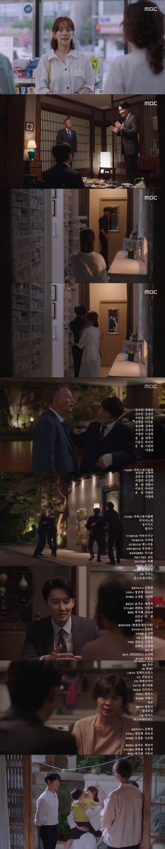 Han Ji-min has wondered if the kiss reunion will be a wedding happy endings.In the 29-30 episode of MBCs tree drama Spring Night (played by Kim Eun/director Ahn Pan-seok), which aired on July 10, Lee Jung-in (Han Ji-min) and Yoo Ji-Ho (Jeong Hae-in) overcame the breakup crisis.Yoo Ji-Ho was anxious to ask Choi Jung-in, who was drunk at the news of her marriage, Will Choi Jung-in abandon us? And Choi Jung-in was angry when she found out that Yoo Ji-Ho was drunk because of her mother.Lee Jung-in was worried that Yoo Ji-Ho had not forgotten his mother, and misunderstood that he did not believe in himself who had already betrayed Kwon Ki-seok (Kim Jun-han).Kwon Gi-seok was waiting for Choi Jung-in, who came home in such a conflict, and Choi Jung-in asked in a complicated mind, Can you believe me if I have already betrayed once?Kwon Ki-seok smiled after noticing the conflict between Choi Jung-in and saying, I can believe it.Kwon Gi-seok then gave Yoo Ji-Ho Friend Choi Hyun-soo (Lim Hyun-soo) a nuance that seemed to break up with Choi Jung-in.Choi Hyun-soo was worried about Friend Yoo Ji-Ho, and the uneasy Yoo Ji-Ho met Kwon Ki-seok and said, How do you get rid of Choi Jung-ins life completely?When Yoo Ji-Ho asked, If I give up, will I meet Choi Jung-in again? Kwon Ki-seok said, Who will meet?You know, my goal is to be Yoo Ji-Ho. If Choi Jung-in comes back, there is nothing to meet. An angry Yoo Ji-Ho said, The story is not a warning from now on. Blackmail – Cinémix Par Chloé.I remember saying that there is nothing else to fear about the child. How do you write that, me and my son, illegally filmed?I even told him it was my fathers, and I didnt go over it because I didnt feel sick, he warned.The nervous Kwon Ki-seok made a dinner appointment with his father, Lee Tae-hak (Song Seung-hwan), and called his father, Kwon Young-guk (Kim Chang-wan), to show as if the promise had coincidentally overlapped.Kwon Ki-seok showed the floor on the spot, trying to catch the wedding date with Choi Jung-in.In the meantime, Lee Jung-in went to Yoo Ji-Hos pharmacy as if he had been convinced by his mother, Shin Hyung-sun (Gil Hae-yeon), and the two reunited with Kiss.In the following trailer, Lee Tae-hak, Kwon Young-guk, fought against Kwon Ki-seoks intention, and Kwon Ki-seok met Lee Choi Jung-ins mother, Shin Hyung-sun, and said, Yoo Ji-Ho quality is bad.Blackmail – Cinémix Par Chloé is the picture of the photo, Is it for money?Yoo Gyeong-sang