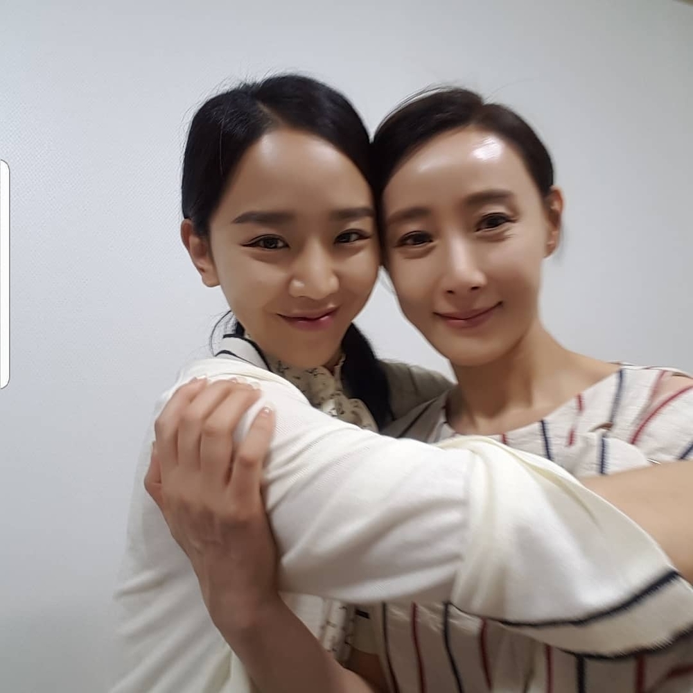 Actor Do Ji-won expressed his feelings after filming Dan, One Love.On July 11, Do Ji-won wrote on his instagram, Last shot. Beautiful people. Sui Gu many. It was a happy time together.Thank you all. Do Ji-won in the public photo poses affectionately with the actors Shin Hye-sun, Myoeng-su Kim (El) and Woo Hee-jin as a commemoration of the last shooting.The netizens who watched this commented, You were Sui Gu many to shoot, and cheered Do Ji-won.Lee Ha-na