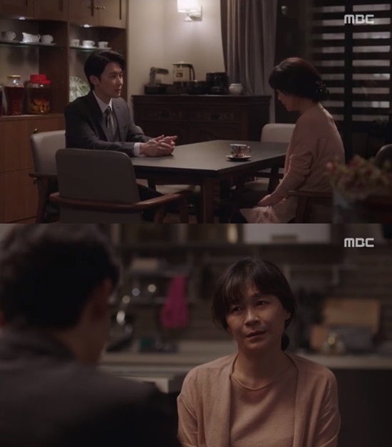Kim Jun-ha set up Jung Hae-in.In the MBC drama Spring Night 31-32 (the last episode/playplay by Kim Eun/director Ahn Pan-seok), which aired on July 11, Kwon Gi-seok (Kim Jun-ha) cursed Yoo Ji-Ho (Jeong Hae-in) to Shin Hyung-sun (Gil Hae-yeon), the mother of Choi Jung-in (Han Ji-min).Kwon Ki-seok, after supporting Lee Tae-hak (Song Seung-hwan) who was drunk, told Shin Hyung-sun, Is it time to tell the story of our marriage in detail?Choi Jung-in thinks: Choi Jung-in should not meet Yoo Ji-HoI know that the situation is different, said Shin, but its not the other thing, but the first thing is the two peoples minds.Kwon said, I have to regret that part. I thought I knew him a little bit, but he couldnt judge me. You know that picture?When I told him about the marriage, he would turn around and see if he was worried about his child.My father was shocked by the Jiho that caught him there. When Shin Hyung-sun asked again, What do you mean that a person named Yoo Ji-Ho is not good in quality? Kwon Ki-seok said, I came to the company with a photo and threatened it.Dont worry about it. Ill put Choi Jung-in back in place.So youll get away with it, he said.Yoo Gyeong-sang
