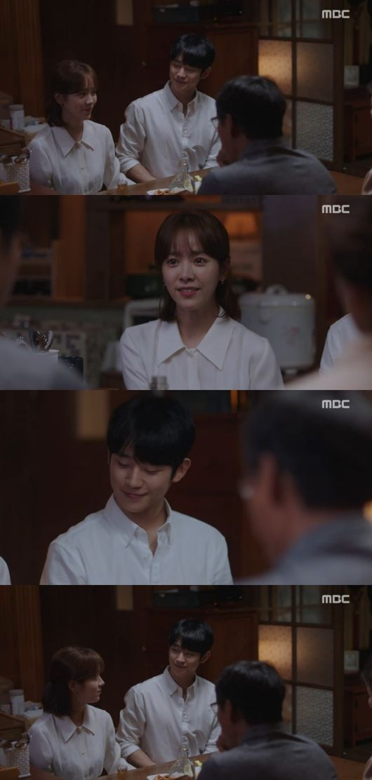 In Spring Night, Han Ji-min and Jung Hae-in promised to marry with permission from both families, drawing Happy Endings.The last episode of the MBC drama Spring Night (directed by Ahn Pan-seok, the play by Kim Eun) was broadcast on the 11th.On this day, Choi Jung-in (Han Ji-min) visited JiHo (the man who is a good man), and the two people confirmed their hearts again with a kiss. JiHo said, I do not know when, but I had to endure it, or I would do anything.JiHo said, I controlled me, I would endure it. If I had never thought of my job or Jung Eun-woo mother before, I would lie, I would not believe it, but there are times when I have no feelings, I am sad. JiHo added, I could not just press the drunk day. I would have wanted to comfort myself, too, he said.When JiHo thanked him, Choi Jung-in met his eyes, saying, Thank you for me, for understanding my heart.Kiseok (Kim Jun-han) called Choi Jung-in Taehak (Song Seung-hwan) and England (Kim Chang-wan) in one place, but the two had a struggle while there was no Kiseok.Kiseok was sent to the house to face Choi Jung-in Hyung-sun (Gil Hae-yeon).I am grateful to the steward, and the steward said, It is time to tell us about our marriage. I think about Choi Jung-in, said Choi. Choi Jung-in should not meet Yu JiHo, he said.I know that the situation is different, said the chieftain, the quality was a little bad, he said. People should not judge on the outside.Hyung-sun immediately told Choi Jung-in that he wanted to see JiHo.Choi Jung-in delivered this to JiHo, and JiHo said, I want to meet Jung Eun-woo.Choi Jung-in also accepted it, and JiHo said, Its pretty to think its our job. Choi Jung-in smiled, Do not be impressed in advance.The next day at the company, Giseok overheard JiHos friend Suspended, and came across the news that JiHo and Choi Jung-in were married.Choi Jung-in went to meet JiHo with Hyung-sun, Seo-in and Jae-in; JiHo came with Jung Eun-woo, and had a meal together.JiHo said, Please ask me questions easily. He said, I will get to know this place one by one. Jaein told Jung Eun-woo, Lets go out with my aunt.Seoin said, I am curious about one thing, he said carefully. I wonder what kind of heart I endured.JiHo said, My parents raised my child, but I could not collapse when I saw the child living in the world looking at me. I have believed in only one person, but I have to keep it no matter what.On the way home, his son Jung Eun-woo looked at Choi Jung-in and asked, Are you marrying a teacher or a teacher being a mother?Choi Jung-in looked at JiHos eyes and said, The teacher will be Jung Eun-woo mother, and JiHo smiled, I will do well.Choi Jung-in also confirmed his strong love, saying, No, we will do well.The British called their son Giseok and said, You did enough, and Giseok conveyed his heart to Choi Jung-in with a message saying Im sorry without saying anything.It was a short but apologies that gave Choi Jung-in a strong echo.That night, JiHo called Choi Jung-in and said, I love you, and the two of them exploded their sweet affection for each other.Choi Jung-in dressed and greeted JiHos parents.Choi Jung-in said, I know there are a lot of worries, but I want to do less. I will do my best to Jung Eun-woo, I will be beautiful and care for each other. JiHos parents shed tears.JiHo smiled happily as he looked at such a Choi Jung-in.Spring Night screen capture