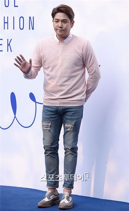 강인 이미지