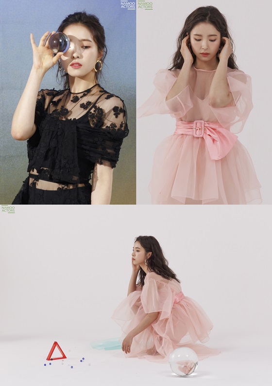 Actor Shin Se-kyung has unveiled a behind-the-scenes series like a pictorial.The agency Tree Ectus unveiled the behind-the-scenes Steel Series, which contains the beauty of Shin Se-kyung.SteelSeries, which is open to the public, is wrapped with various aspects of Shin Se-kyung that match the modifier Pictorial Artisan.Especially from the dazzling brightness to the chicness that creates a cityly atmosphere. Her charm is enough to overwhelm her gaze.Shin Se-kyung is a back door that not only completed a sensual picture with various poses and natural gaze treatment, but also showed the perfect concept and showed a changeable appearance, which made the staff in the field admire.The new Na Hae-ryung will be broadcast on the 17th, which will make Shin Se-kyung as well as prospective viewers excited.Shin Se-kyung will transform into the first female director of Joseon in the drama, Na Hae-ryung, and will give you a thrilling fun that you have not felt before.