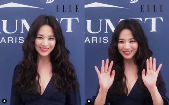 Actor Song Hye-kyo has been bright since the announcement of his divorce with Song Joong-ki.On the 11th, the official Instagram of Elle Hong Kong posted a video showing Song Hye-kyos recent situation, along with that he appeared in Monaco to attend the event.Song Hye-kyo said in the video, Hello, Elle Hong Kong readers Song Hye-kyo, he said, I am in Monaco now.I am happy to spend time with such a wonderful jewelery, and I am honored to be able to introduce you, he said.Song Hye-kyo greeted his fans with a bright smile and shook his hands and showed a brighter appearance. The fans who encountered the video responded such as It is still beautiful and It is beautiful.On the other hand, Song Hye-kyo and Song Joong-ki reported on divorce news through their agency and legal representative on the 26th.First, Song Joong-ki said, I received an application for divorce mediation on June 26th in the Seoul Family Court on behalf of Song Joong-ki through the official position of the legal representative,In addition, Song Hye-kyos agency UAA Korea also announced that Song Hye-kyo is in the process of divorce from Song Joong-ki.Song Hye-kyo and Song Joong-ki formed a relationship through KBS 2TV drama Dawn of the Sun which was broadcast in 2016, and developed into a lover. They married in October 2017.However, in June, he was shocked by the fans that he was in the process of divorce.