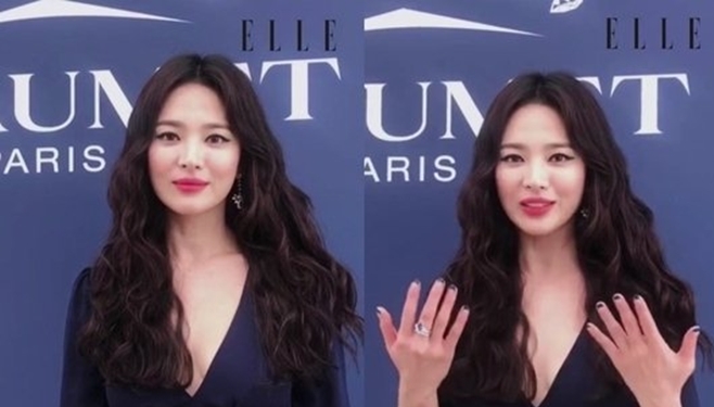 The recent situation of Actor Song Hye-kyo has been revealed.On the 12th, Elle Hong Kong official Instagram posted an interview video of Song Hye-kyo.In the public image, Song Hye-kyo was looking at the camera with his long hair hanging down.Song said, Hello, El Hong Kong readers. Song Hye-kyo. He said, I am in Monaco now.I am happy to spend time with such a wonderful jewelery, and I am honored to be able to introduce you. On this day, Song Hye-kyo was reported to have visited Monaco, a brand event that he is working as a model.On the 27th of last month, Song Hye-kyo divorced her ex-husband Song Joong-ki, and the recent situation of Song Hye-kyo, which was released on the same day, attracted public attention.