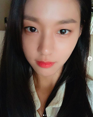Actor and singer Seolhyun released a selfie.Seolhyun posted a picture on his SNS on the afternoon of the 14th with an article entitled Self in a long time.In the open photo, Seolhyun showed off his photos taken in a close proximity. Seolhyuns cute expression stands out.Seolhyun will appear in the JTBC drama My Country, which is scheduled to air in the second half of the year.
