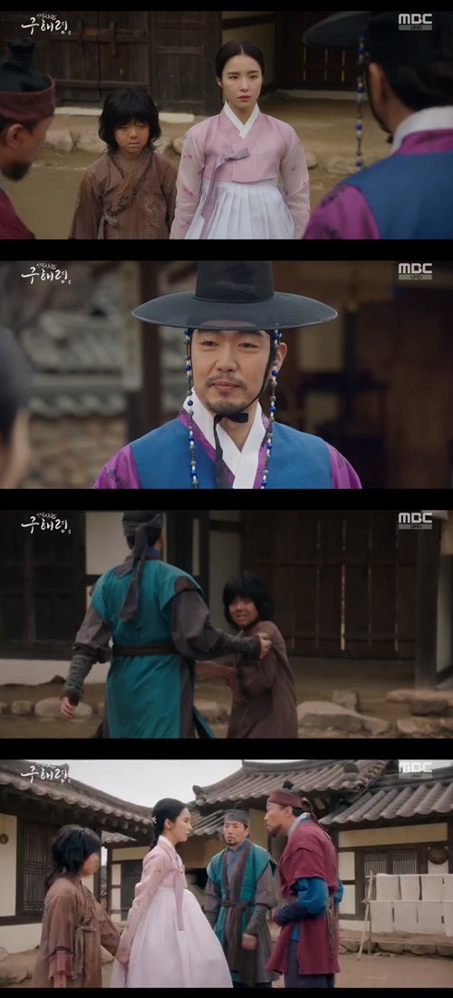 The new officer, Na Hae-ryung, couldnt stand the injustice.On the first episode of Na Hae-ryung, the scene of the former Na Hae-ryung (Shin Se-kyung) confronting the head of the waltzwae (Lee Jong-hyeok) was broadcast.Na Hae-ryung, who was pickpocketed, chased the child who ran away with his own things.When this child tried to enter the house, three men used violence, and Na Hae-ryung could not bear it.Eventually, he went into the house and said, I did not steal my child, so I was not able to steal it. Then I was a man.It is my heart whether I eat or boil, he said.Meanwhile, Na Hae-ryung is broadcast every Wednesday and Thursday at 9 pm.Photo MBC broadcast screen capture