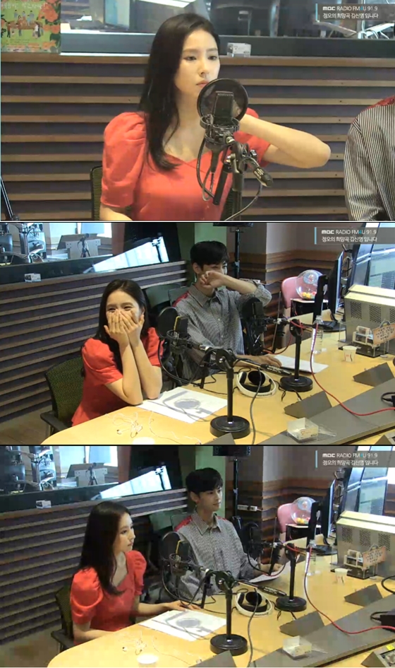Actor Shin Se-kyung and group Astro member Jung Eun-woo appeared as guests on MBC FM4U (Seoul and Gyeonggi 91.9MHz) Hope Song of noon - Kim Shin-Young which was broadcast on the afternoon of the 17th.Its the first time Ive been on radio since last year, said Jung Eun-woo, who said, Im a little nervous. MBC Radio is the first.Kim Shin-Young laughed, saying, I feel trembling in my voice.Shin Se-kyung said, Na Hae-ryung, who I played, is a hard character to see as a woman living in the Joseon Dynasty.She is treated as an old maid at the age of twenty-six, but she is a dream woman. It is similar to Jasmine in the movie Aladdin .I played the role of Prince Irim, who lived in a palace, and I meet the old Na Hae-ryung and get to know the world, said Cha Eun-woo.Shin Se-kyung said: I thought (the car) was eligible when I heard Jung Eun-woo was in the squad.I was not serious about the setting, but I wanted to have an actor who would give a feeling of youthful drama, but it was so good to be called Jung Eun-woo (Shin Se-kyung) sister was cast first, too.I thought Na Hae-ryung and my sister were too good. Kim Shin-Young said, There was an opinion that the listeners opinion was Ginny dance trend in the movie Aladdin , he said.The two responded, I understand.Finally, the two said, It is a drama with MBCs life and life. Please do not forget 855. Kim Shin-Young said, MBC is at risk.Id like to ask for your shooter.Meanwhile, the new employee, Na Hae-ryung, is the first problematic first lady of Joseon, Na Hae-ryung (Shin Se-kyung) and the full-length romance of Prince Lee Rim (Jung Eun-woo).It will be broadcast first at 8:55 p.m.
