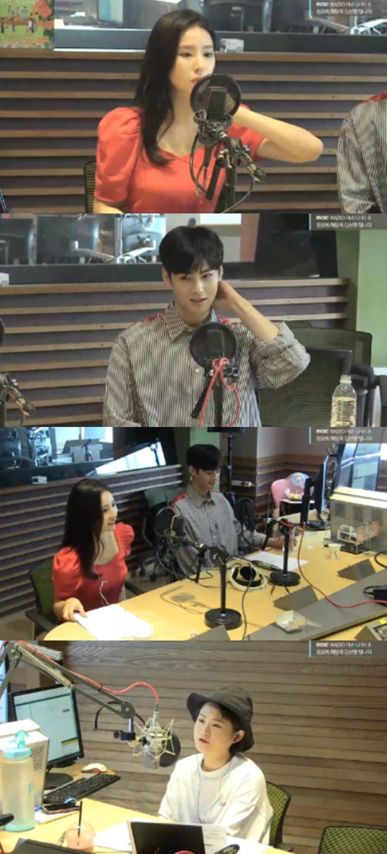Na Hae-ryung, Shin Se-kyung said of the drama.MBC FM4U Noon Hope Song Kim Shin-Young was broadcast on the 17th, and two actors Shin Se-kyung and Cha Jung Eun-woo of MBC new drama Na Hae-ryung appeared and talked.On this day, DJ Kim Shin-Young told Shin Se-kyung, I have done a lot of historical dramas to Deep-rooted Tree, Sundeok King and Kwon Ryong I Narsa.Is there a reason to be loved in the historical drama? So Shin Se-kyung said, I do not know why I am loved in the historical drama.However, it is strangely connected with the historical drama. Kim Shin-Young said, If you do not act in the historical drama, you will get a lot of tea. Shin Se-kyung also agreed and said, There was no controversy about acting in the historical drama.Meanwhile, Na Hae-ryung, starring Shin Se-kyung, Jung Eun-woo, and Park Ki-woong, is the first problematic first lady (Shin Se-kyung) of Joseon and the Phil-filled romance of Prince Lee Rim (Cha Jung Eun-woo) with the anti-war mother Solo.The film will be broadcast by young actors such as Lee Ji-hoon and Park Ji-hyun, and actors such as Kim Yeo-jin, Kim Min-sang, Choi Deok-moon and Sung Ji-ru.Photo = MBC-Showed Radio