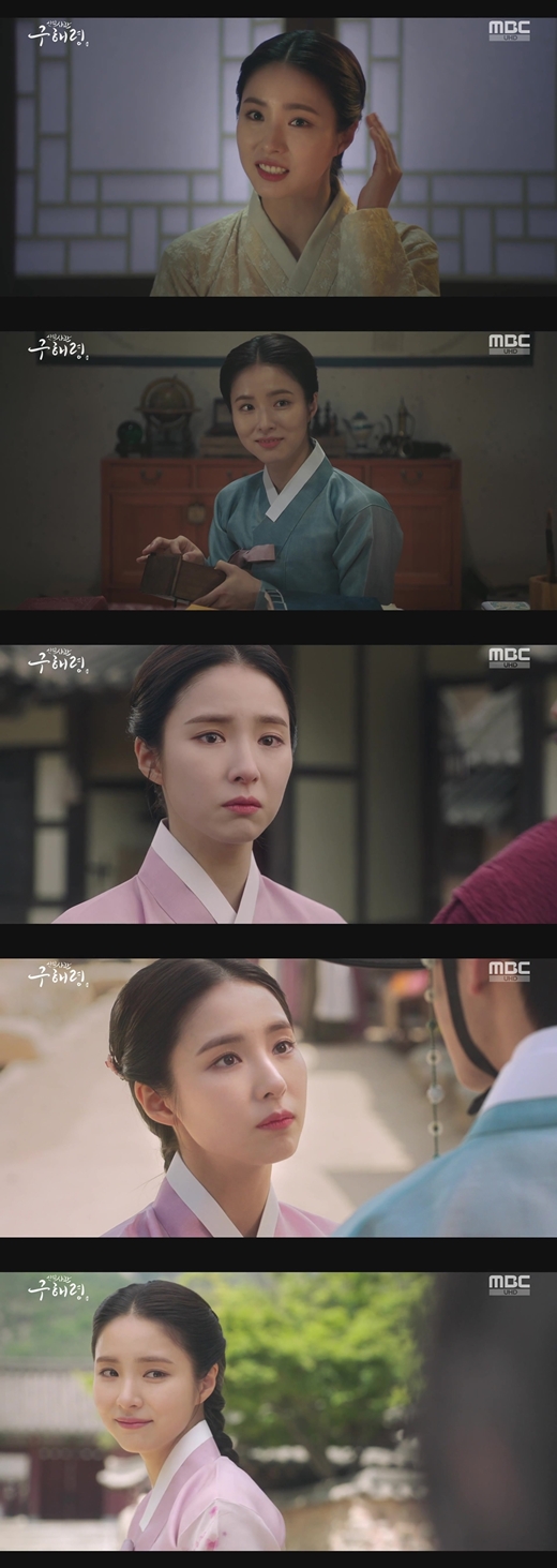 Actor Shin Se-kyung gave a high-indulgence performance.MBCs new tree drama Goo Hae-ryeong, a new employee (playplayed by Kim Ho-soo, directed by Kang Il-soo, Han Hyun-hee), which was first broadcast on the 17th, overwhelmed viewers with its development, sensual production, and new fun triads.At the center of it, actor Shin Se-kyung, who was heavily armed with his hard work, was firmly established. Shin Se-kyung, who had his own clear presence in each work, continued his intense hard carry in the In the first and second episodes, Shin Se Kyung freely swims like a fish that meets water.Instead of cherishing the child in a simple family, he never let go of the broken watch in his arms, was deeply impressed by the Western book that came across the water, and transformed perfectly into the rescue of a stately owner who would not tolerate injustice anytime and anywhere.Hae-ryeong showed the essence of Chosun version of Girl Crush properly: When he failed to receive the price of working as a bookmaker because he did not like the ending, he was excited to get revenge (?) and did not go beyond the rudeness of Lee Rim (Cha Eun-woo), who spoke freely in the beginning.The way I explained the words to a child for the first time, it made a big smile.The humane charm of the sea, and the audience, once again, fell into a reading, posing as a writer of a popular novel, which did not fit his taste, to save a boy who fell into the womb of a waltz.The warm heart of Hae-ryeong, who can not easily pass the difficulties of others, added warmth to the story.At the previous production presentation, Shin Se Kyung melted into the Character of the rescuer, as Kang Il-soo, who said, It is hard to imagine the rescuer, not Shin Se Kyung.On the other hand, New Entrepreneur Koo Hae-ryong is broadcast every Wednesday and Thursday at 8:55 pm