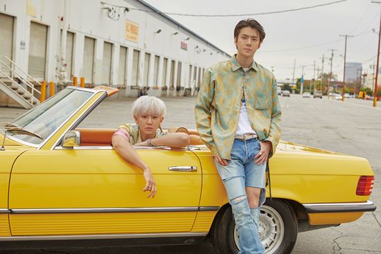 EXOs new unit, Sehun & Chanyeol (EXO-SC), will present a video of the Triple title song music video Teaser.Sehun & Chanyeol will release the Teaser video of What a life, There is a faint and You can call through the official website, YouTube and Naver TV SMTOWN channel on the afternoon of the 18th.Sehun & Chanyeol will show the Triple title to show a colorful music world, so the music video will also be released in three episodes by utilizing the personality of each song, and it will be popular among global fans.Sehun & Chanyeols first mini-album What a Life consists of six songs in various hip-hop genres, including Triple title songs, and Sehun & Chanyeol participates in the entire song, as well as includes his own songs.Meanwhile, Sehun & Chanyeols first mini album What a Life will be released at 6 pm on the 22nd.Photo: SM Entertainment