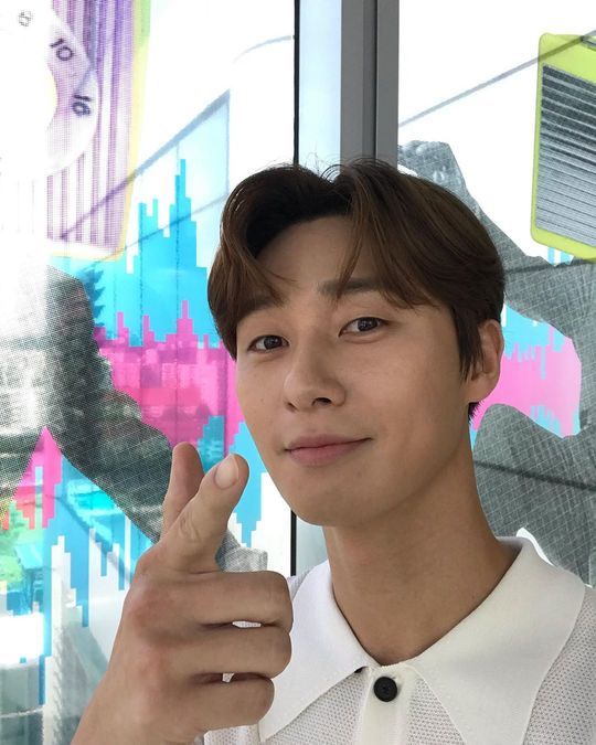 Park Seo-joon presented a selfie to listeners of Park Sun-youngs Cine Town.SBS Power FM Park Sun-youngs Cine Town shared a picture on July 19 with the phrase Park Seo-joon has already come, you should gather soon.In the photo, Park is playing V in front of the SBS signboard, and he has been a sharp charm with a super-close self-portrait full of handsomeness since morning.han jung-won