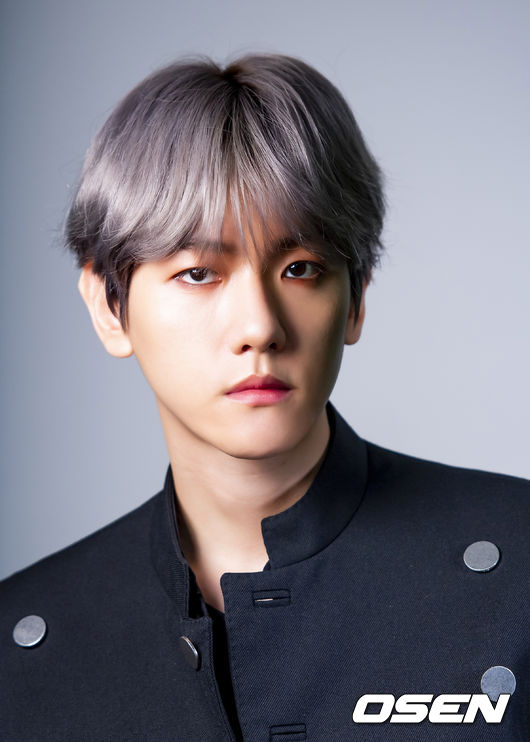 Exo Baekhyun showed off his brilliant visuals in Star Road.On the Naver V channel, the 5th and 6th Exo Baekhyun Star Road will be released on the 19th.The Star Road Baekhyun, which consists of 6 episodes, has various episodes ranging from new music video commentary to fashion analysis and 50 answers.Above all, Baekhyun-mans re-creative gesture got a hot response from many global fans. In the 5th and 6th episodes, Baekhyun himself surprised TMI.Expectations are high on what story Baek-hyun will continue.Moment that is bound to be heart-warming.Even the moist eyes are lovely.Glory God.God-brought handsome.Baekhyuns brilliant visuals can be found in more pictures on V channel.